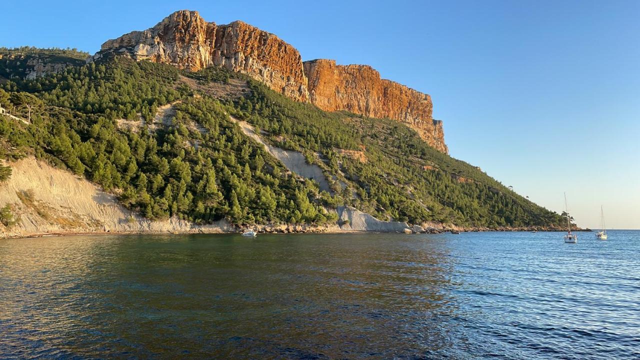 Aquarius In Cassis, Chambres D'Hotes Bagian luar foto